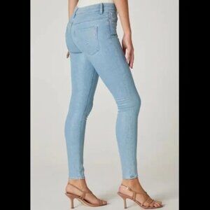 Like NEW! Hudson Barbara High-Rise Super Skinny Ankle jeans - size 27